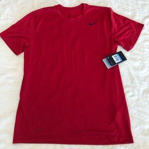 NWT Nike Men's Bold Red Short Sleeve Tee Size M